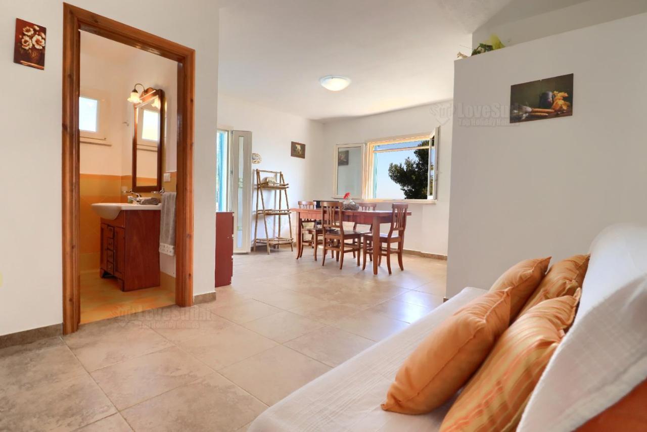 Casa Funnuvojere By Lovesud Corsano  المظهر الخارجي الصورة